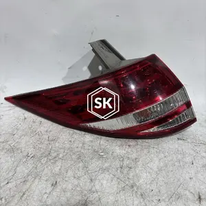 ESTIMA ACR50 TAILLIGHT (L)