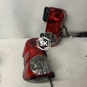 NV200 (R) TAILLIGHT