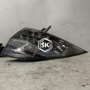 ESTIMA WHITE (R) TAILLIGHT -HYBRID