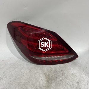 C180 W205 TAILLIGHT (L)