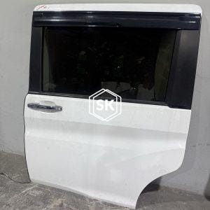 STEPWAGON RP3 DOOR R/L