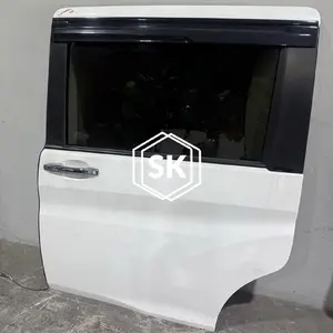 STEPWAGON RP3 DOOR R/L