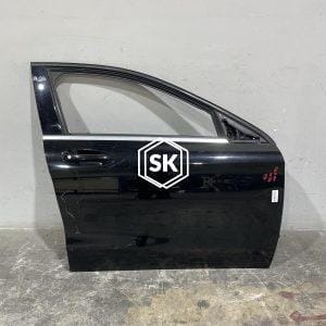 GLA180 W156 F/R DOOR