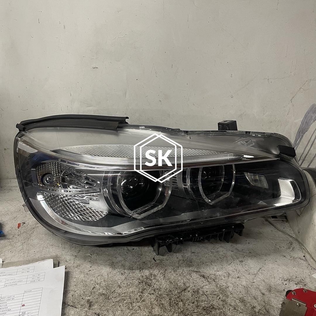 216 ACTIVE HEADLIGHT (RIGHT)