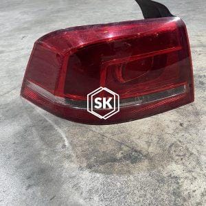 PASSAT 12' TAILLIGHT (L)