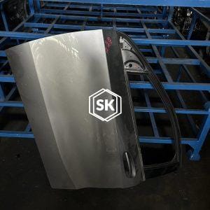 A180 W176 F/L DOOR