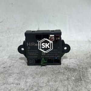 E200 W212 DOOR CONTROL MODULE R/R
