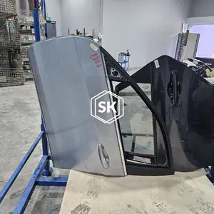 E200 W212 14Y DOOR F/L