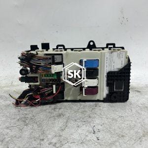 X1 F48 FUSEBOX