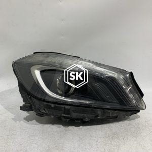 A180 W176 HEADLIGHT (RIGHT)