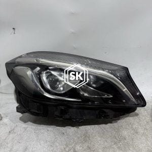 A180 W176 HEADLGHT (RIGHT)