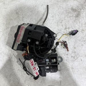 GOLF MK7 BOOT LOCK AUTO