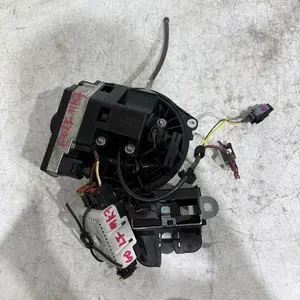 GOLF MK7 BOOT LOCK AUTO